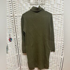 Army green Fantastic Fawn sweater dress size small NWOT‎ long sleeves